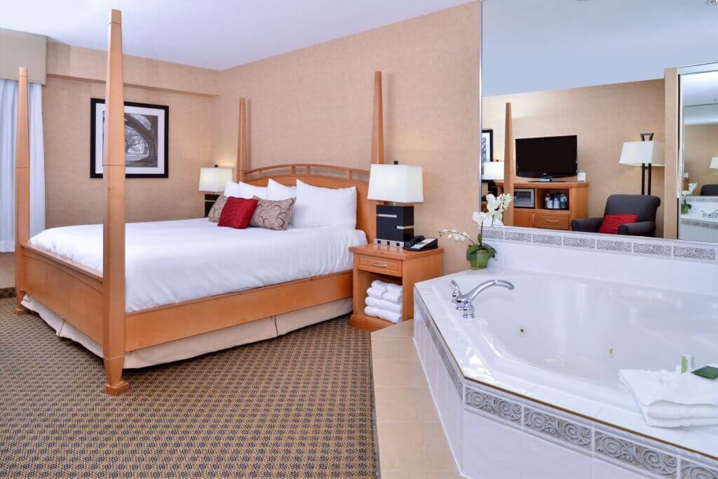 Romance Suite | Comfort Suites Regina